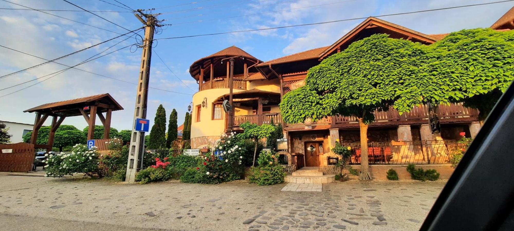 Castle Wellness Resort Sosto Nyíregyháza Dış mekan fotoğraf